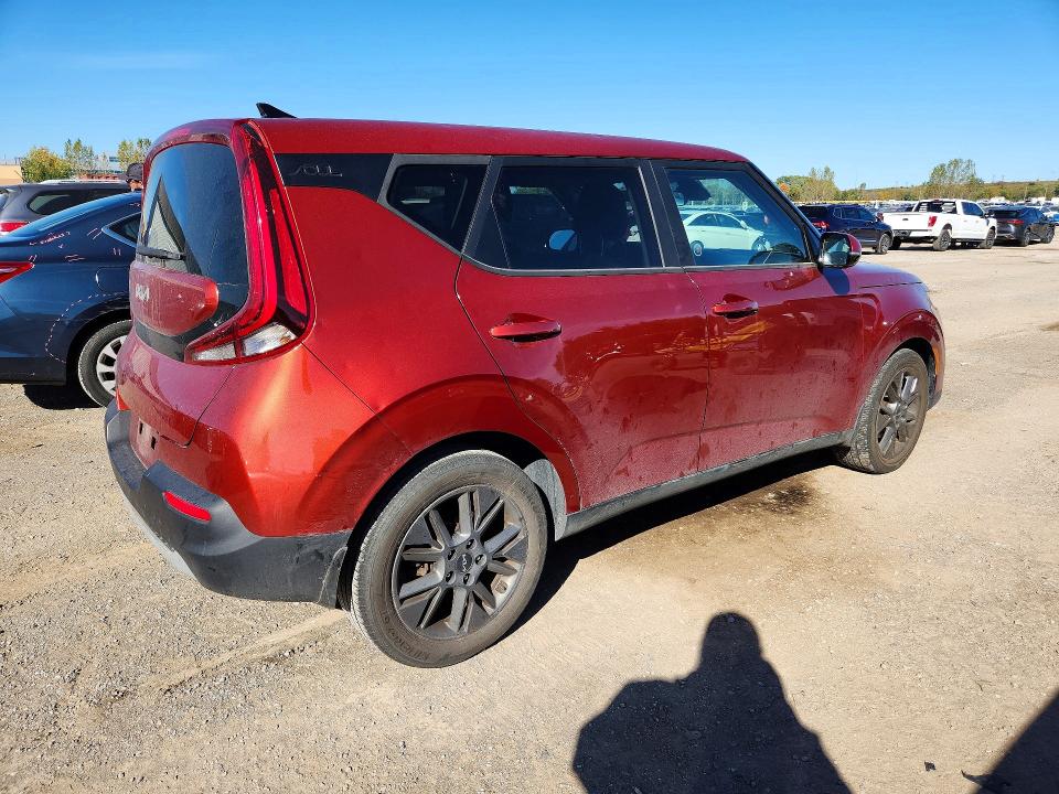 Снимка 3 от търг – 2022 KIA SOUL с VIN KNDJ33AU0N7803145