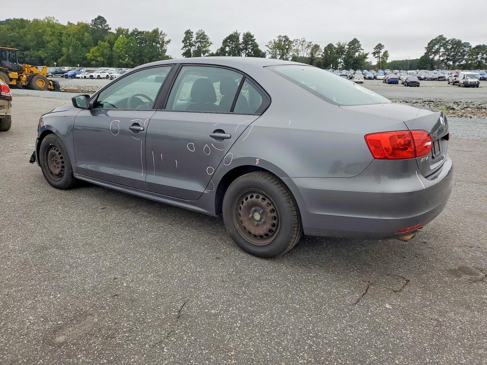 Photo 2 from auction – 2011 VOLKSWAGEN JETTA with VIN 3VW1K7AJ1BM399996