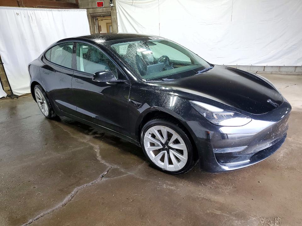 Снимка 4 от търг – 2022 TESLA MODEL 3 с VIN 5YJ3E1EA3NF371474