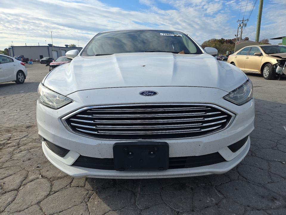 Foto 5 de la subasta – 2018 FORD FUSION con VIN 3FA6P0LU8JR128496