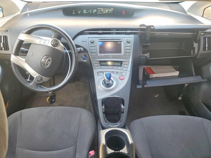 Photo 8 from auction – 2013 TOYOTA PRIUS with VIN JTDKN3DU7D5577562