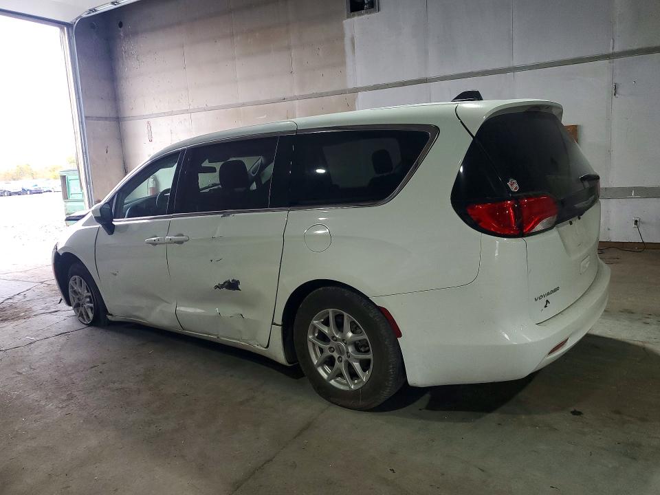 Снимка 2 от търг – 2022 CHRYSLER VOYAGER с VIN 2C4RC1CG6NR229602