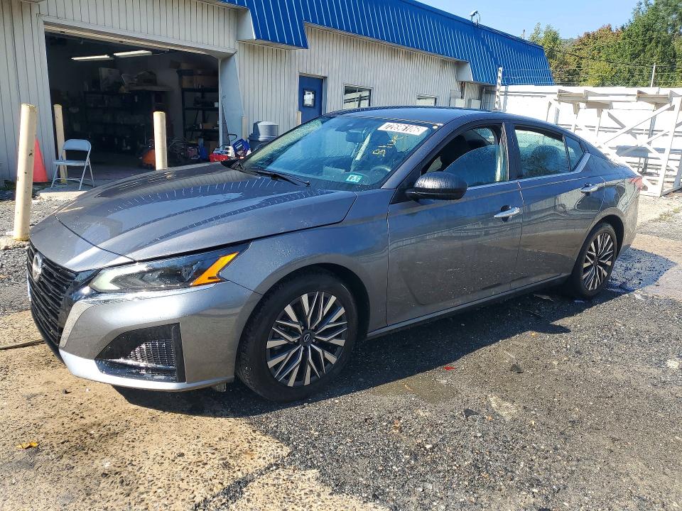 Photo 1 from auction – 2025 NISSAN ALTIMA with VIN 1N4BL4DV5SN389520