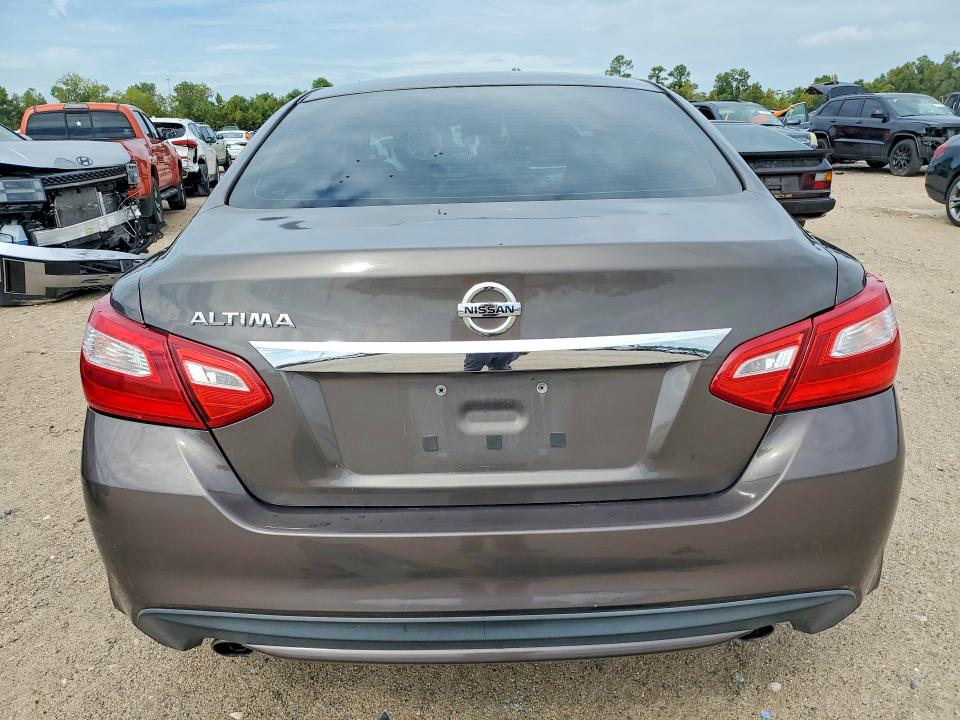 Photo 6 from auction – 2017 NISSAN ALTIMA with VIN 1N4AL3AP3HN326761