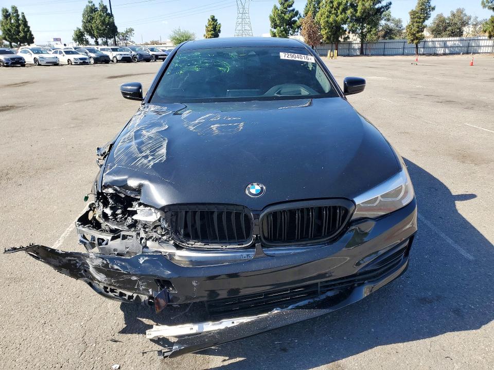 Снимка 5 от търг – 2018 BMW 530 с VIN WBAJA5C55JWA57508