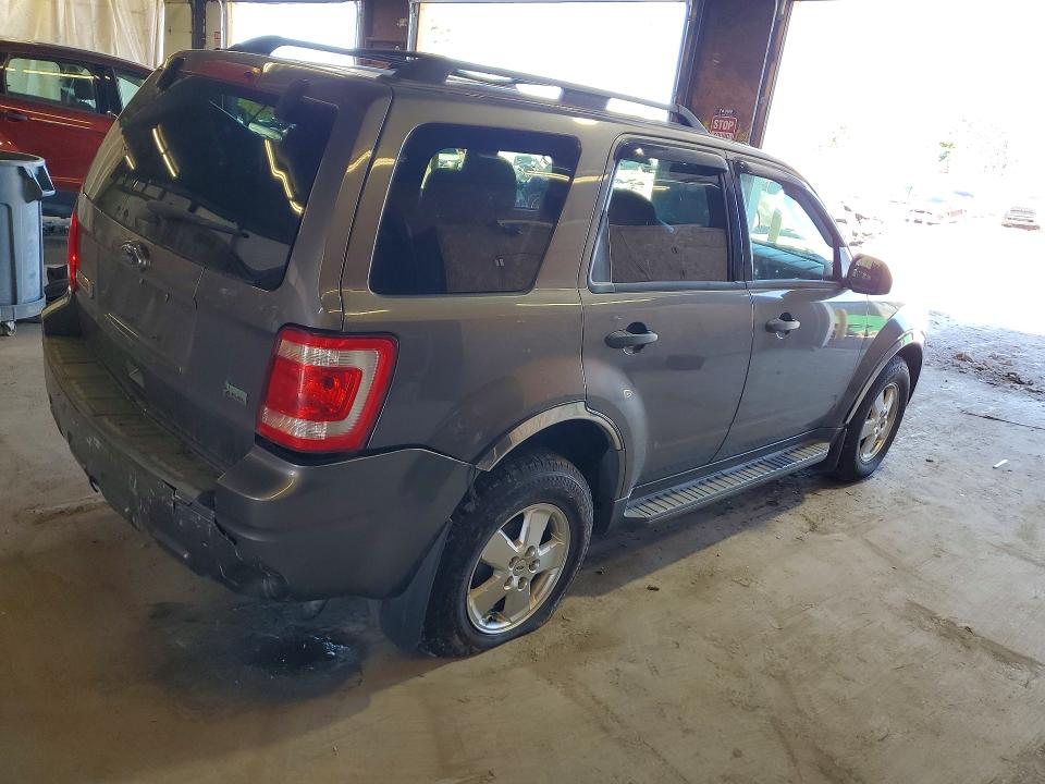 Снимка 3 от търг – 2011 FORD ESCAPE с VIN 1FMCU9DG9BKB01182