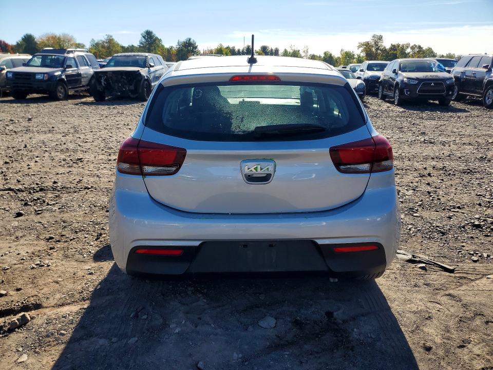 Zdjęcie 6 z aukcji – 2023 KIA RIO z VIN 3KPA25AD8PE560735