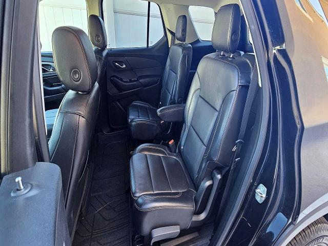 Photo 6 from auction – 2018 CHEVROLET TRAVERSE with VIN 1GNERHKW0JJ276807