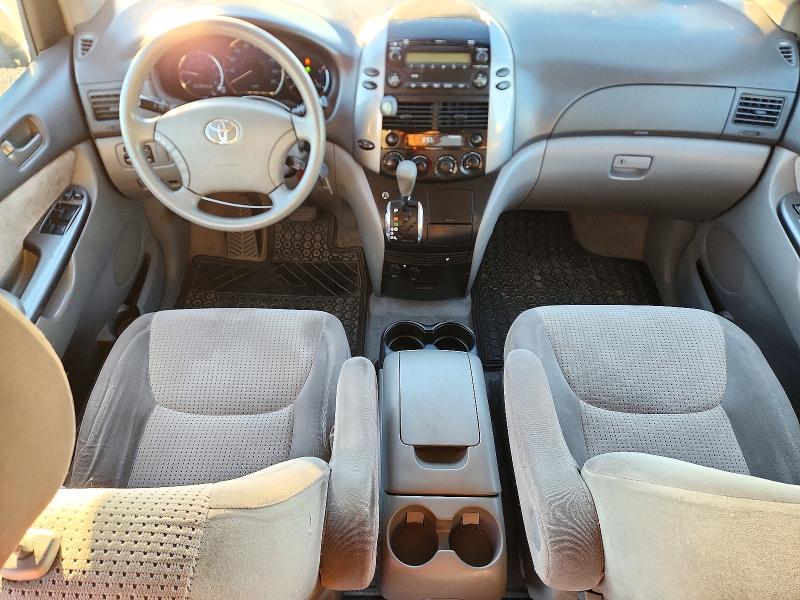 Снимка 8 от търг – 2007 TOYOTA SIENNA с VIN 5TDBK23C47S003432
