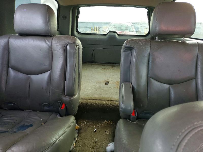 Снимка 10 от търг – 2004 GMC YUKON XL с VIN 3GKFK16Z74G117175