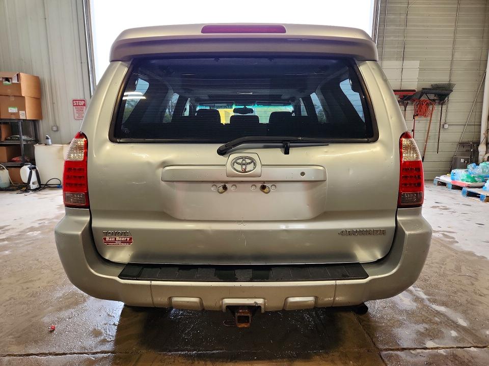 Снимка 6 от търг – 2006 TOYOTA 4RUNNER с VIN JTEBU14R668060057