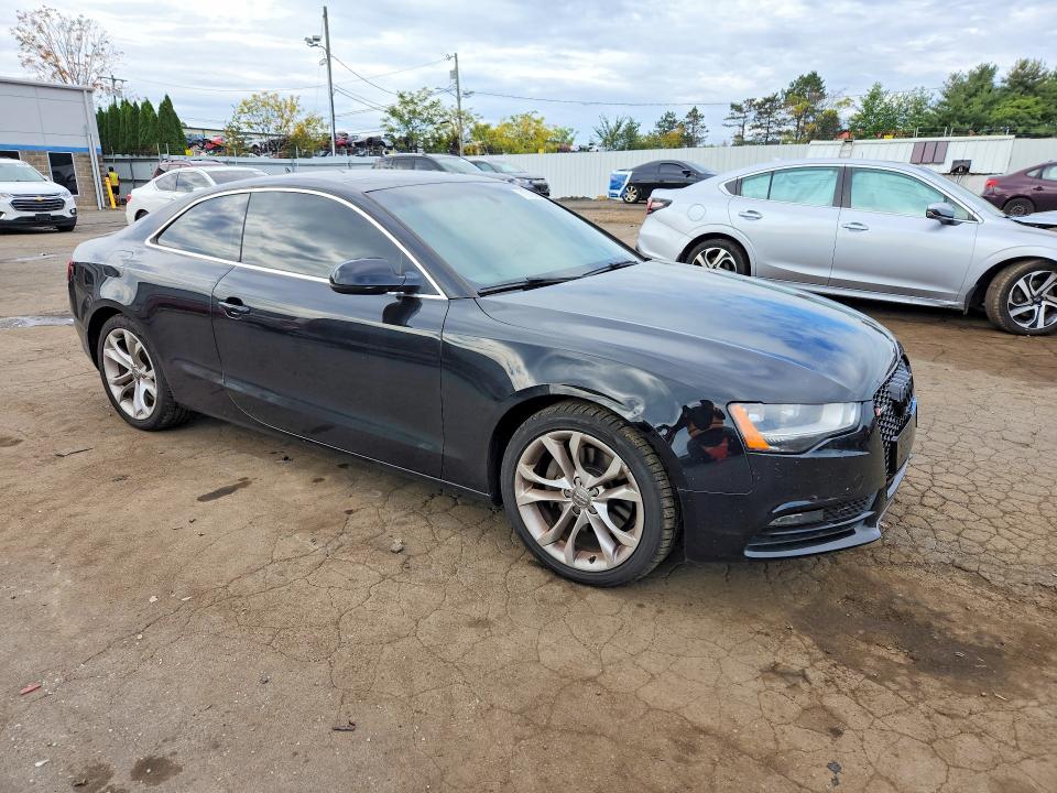 Снимка 4 от търг – 2014 AUDI A5 с VIN WAUCFAFR7EA019067
