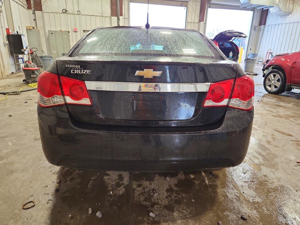 Photo 6 from auction – 2012 CHEVROLET CRUZE with VIN 1G1PC5SHXC7262229