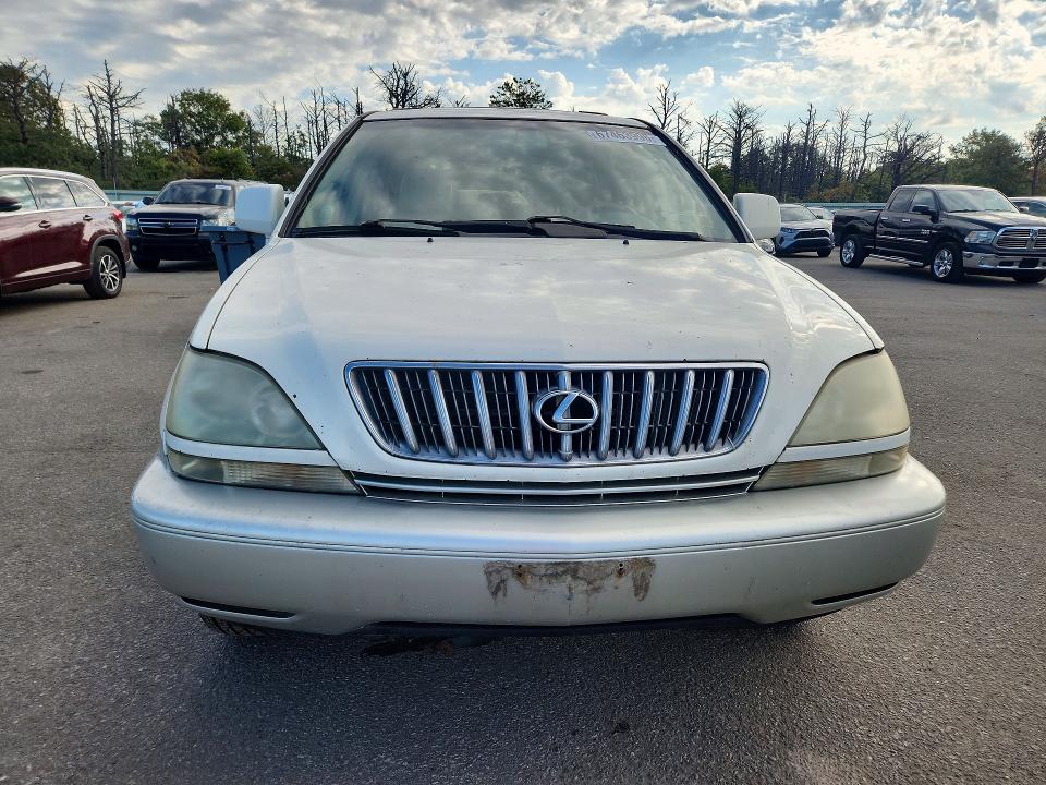 Photo 5 from auction – 2001 LEXUS RX with VIN JTJGF10U710110032