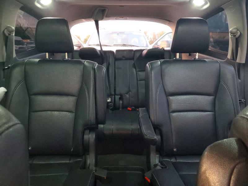 Zdjęcie 10 z aukcji – 2017 HONDA PILOT z VIN 5FNYF6H04HB057758