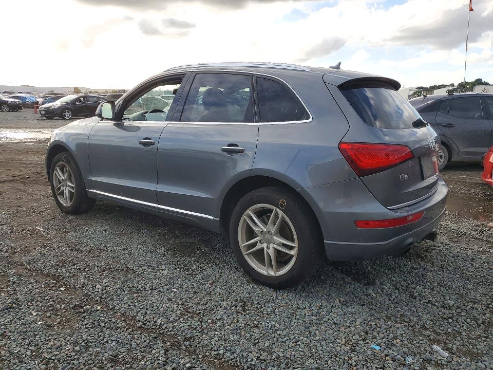 Снимка 2 от търг – 2015 AUDI Q5 с VIN WA1LFAFP0FA044549
