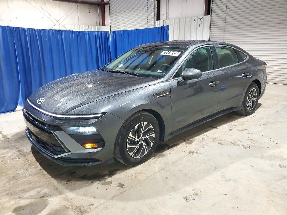 Снимка 1 от търг – 2026 HYUNDAI SONATA HYBRID с VIN KMHL24JJ6TA144863