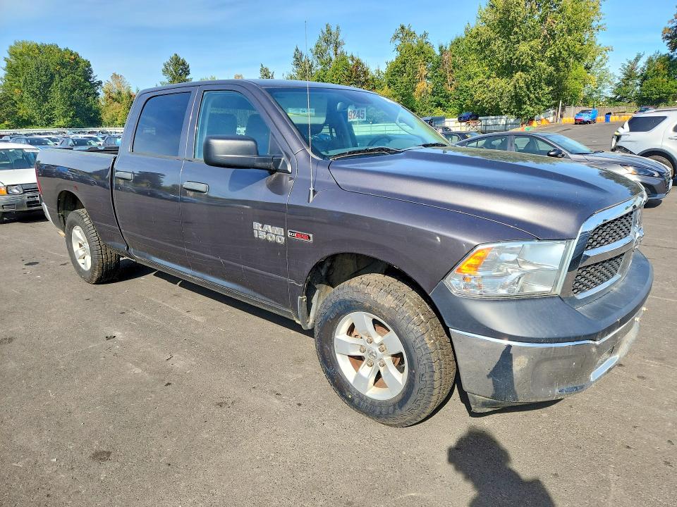 Снимка 4 от търг – 2018 RAM 1500 с VIN 1C6RR7SM8JS228105