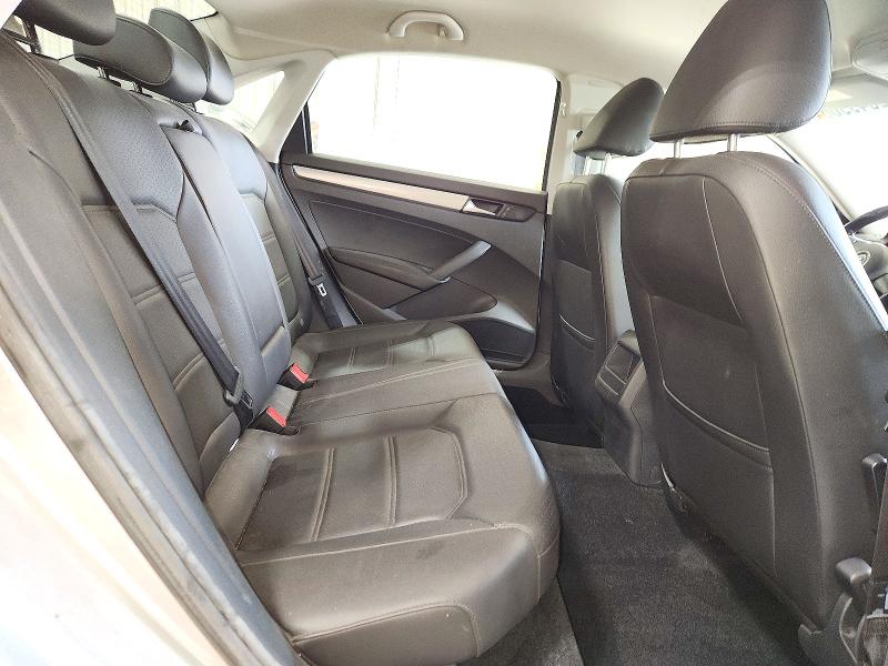 Снимка 10 от търг – 2014 VOLKSWAGEN PASSAT с VIN 1VWAP7A36EC006311