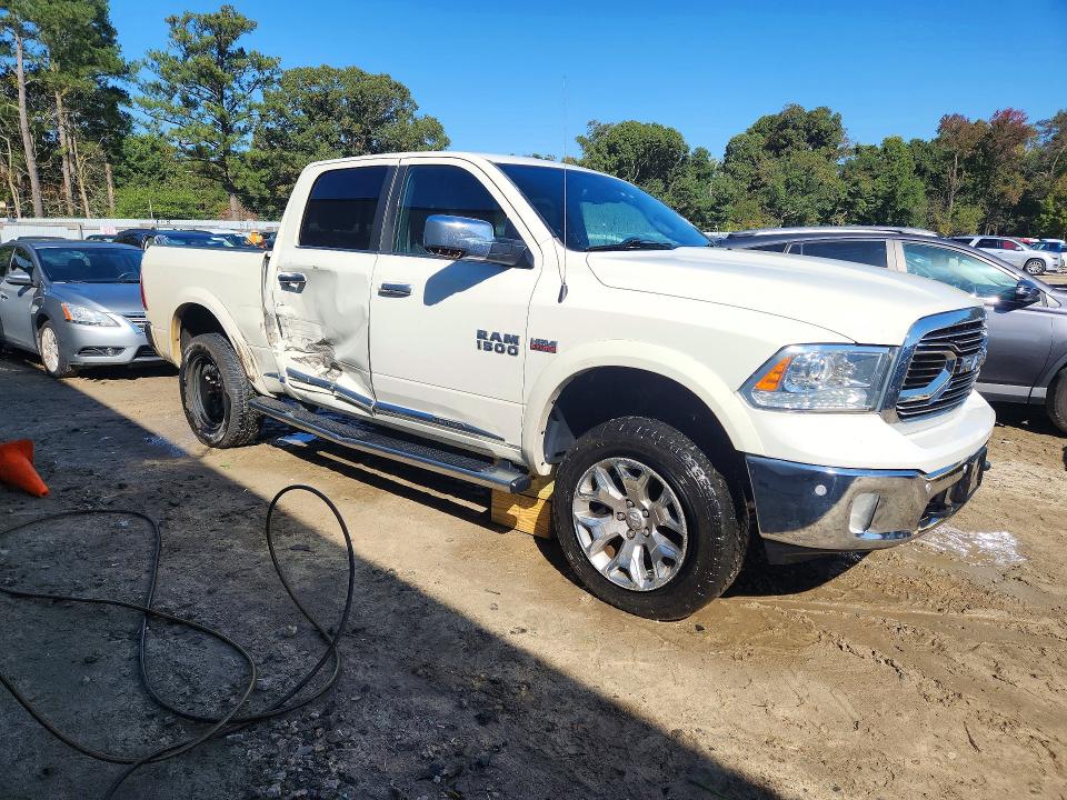 Снимка 4 от търг – 2016 RAM 1500 с VIN 1C6RR7PTXGS421848