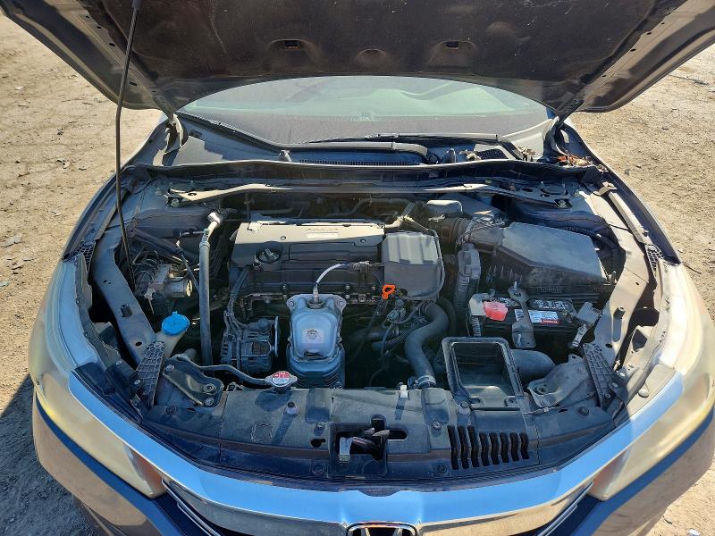 Снимка 11 от търг – 2016 HONDA ACCORD с VIN 1HGCR2F76GA180920