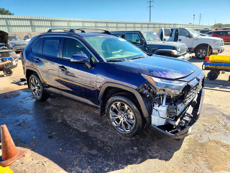 صورة رقم 4 من المزاد - 2023 TOYOTA RAV4 مع VIN JTMB6RFV9PD102947