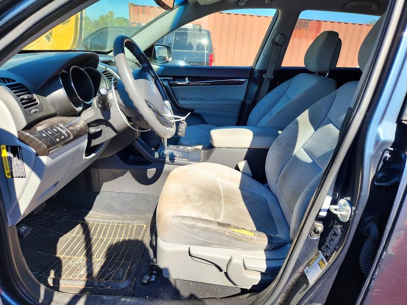 Photo 7 from auction – 2011 KIA SORENTO with VIN 5XYKT4A12BG079134