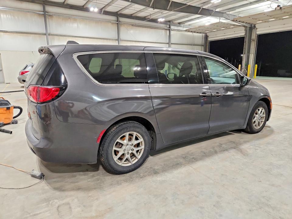 Foto 3 de la subasta – 2017 CHRYSLER PACIFICA con VIN 2C4RC1DG7HR805099