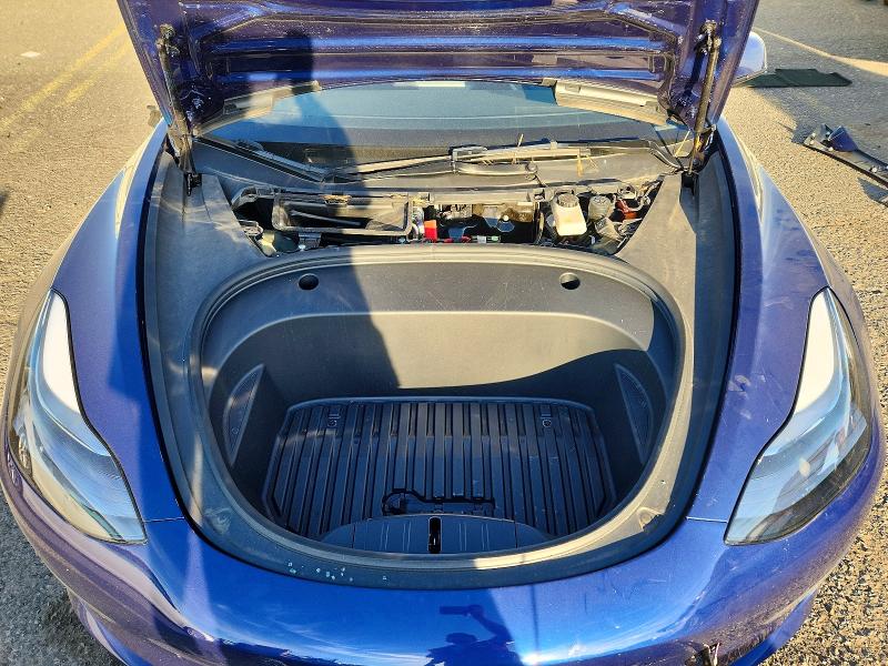 Снимка 11 от търг – 2023 TESLA MODEL 3 с VIN 5YJ3E1EB9PF698814