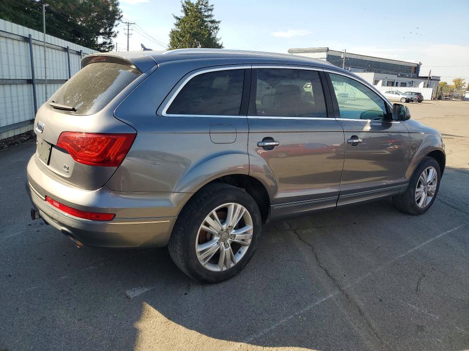 Снимка 3 от търг – 2010 AUDI Q7 с VIN WA1LMAFE7AD006683