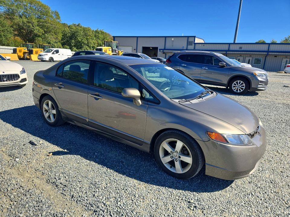 Снимка 4 от търг – 2006 HONDA CIVIC с VIN 1HGFA16866L152352