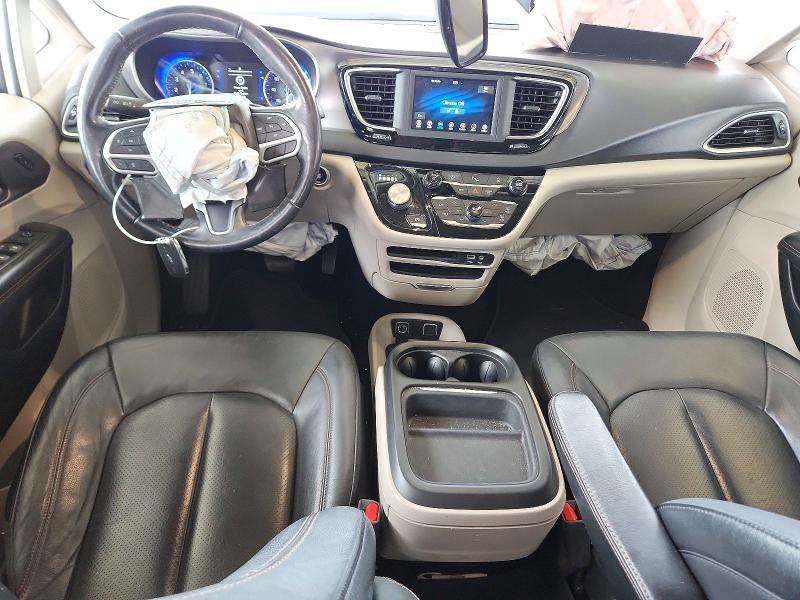 Снимка 8 от търг – 2020 CHRYSLER PACIFICA с VIN 2C4RC1BG9LR279196