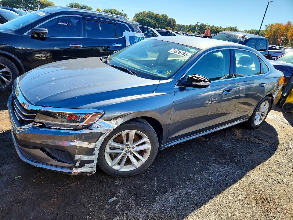 Снимка 1 от търг – 2020 VOLKSWAGEN PASSAT с VIN 1VWSA7A30LC022605