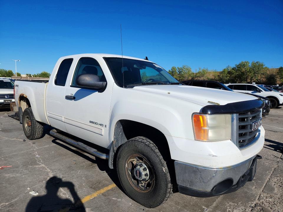 Снимка 4 от търг – 2008 GMC SIERRA с VIN 1GTHK29K38E209602