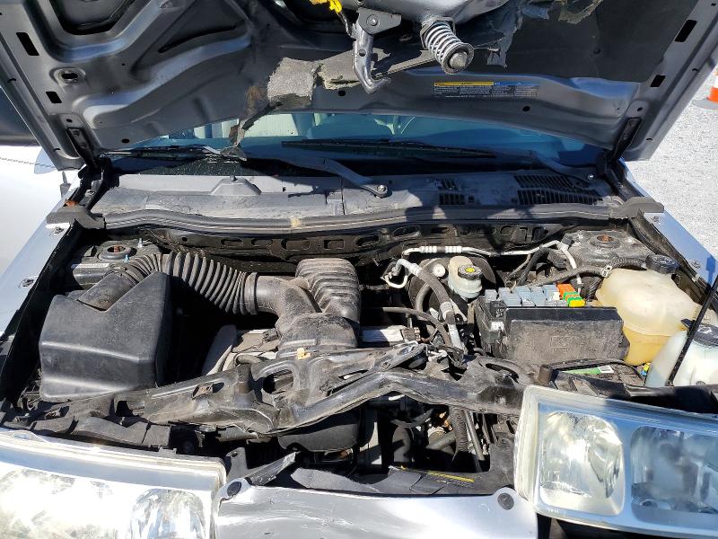 Снимка 12 от търг – 2005 SATURN VUE с VIN 5GZCZ33D55S822743