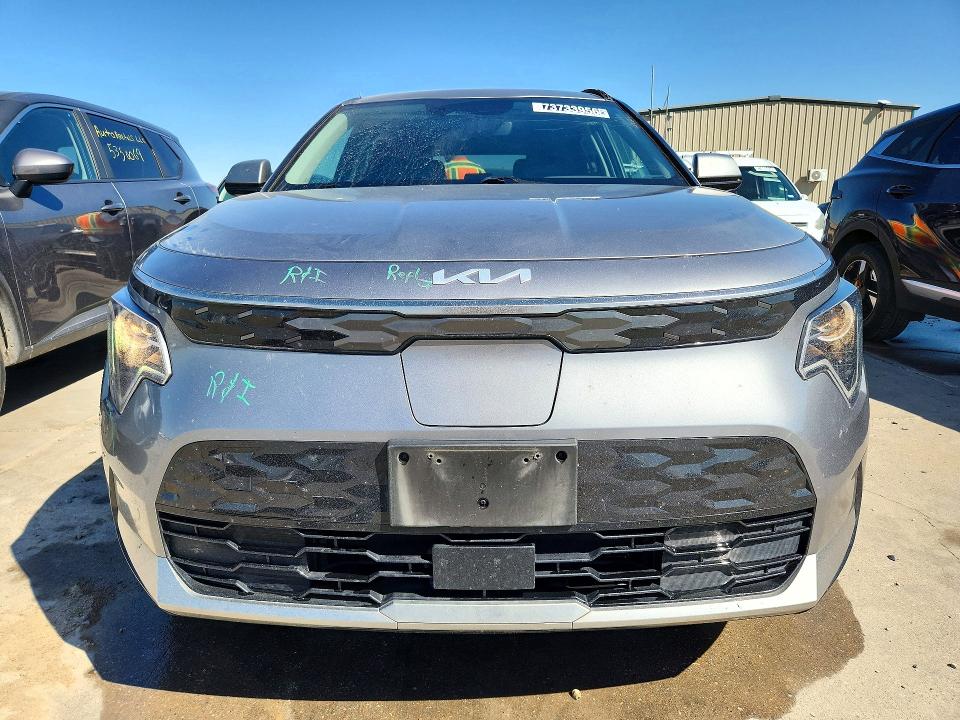 Photo 5 from auction – 2024 KIA NIRO with VIN KNDCR3L18R5086750