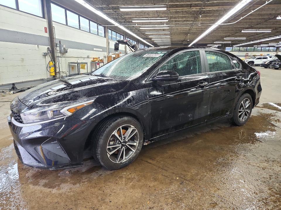 KIA FORTE 2023 with VIN 3KPF24AD6PE529516 - Photo from auction