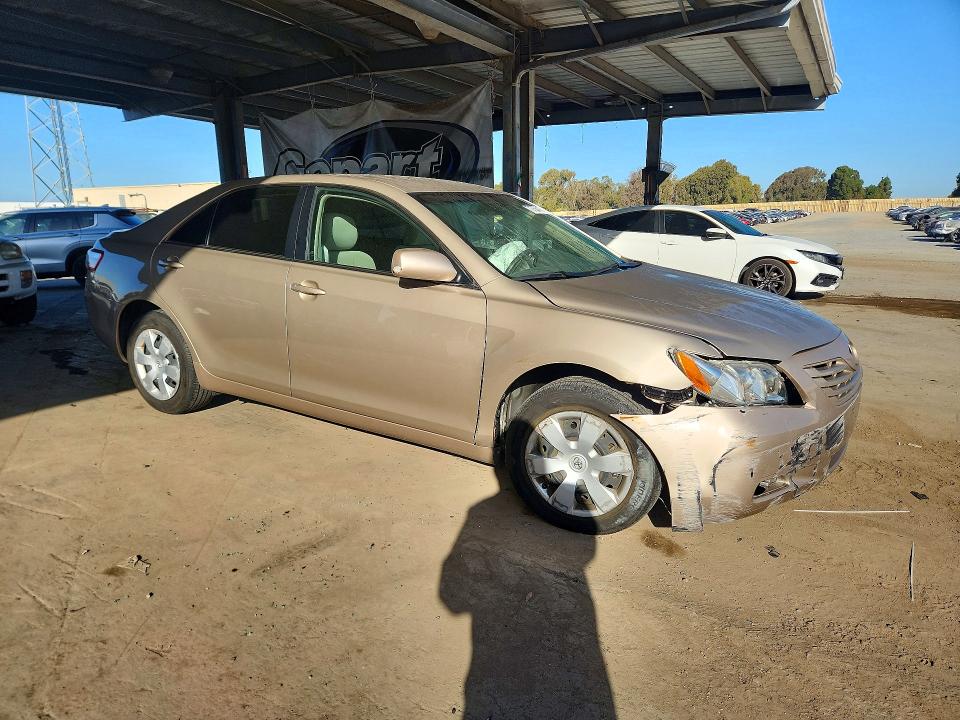 Снимка 4 от търг – 2009 TOYOTA CAMRY с VIN 4T1BK46K99U590753