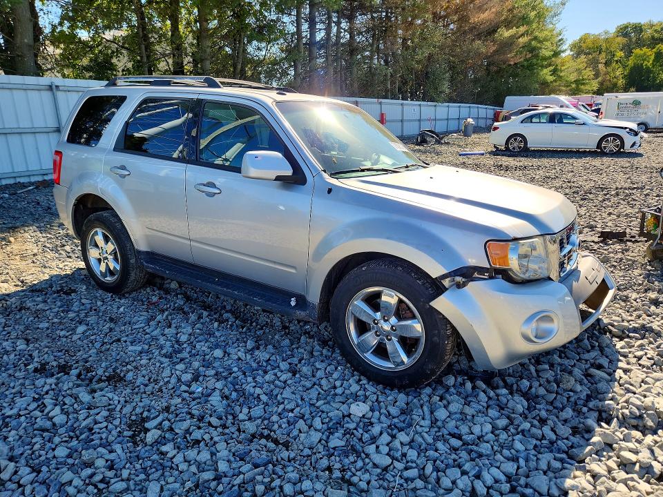 صورة رقم 4 من المزاد - 2010 FORD ESCAPE مع VIN 1FMCU9EG8AKA80175
