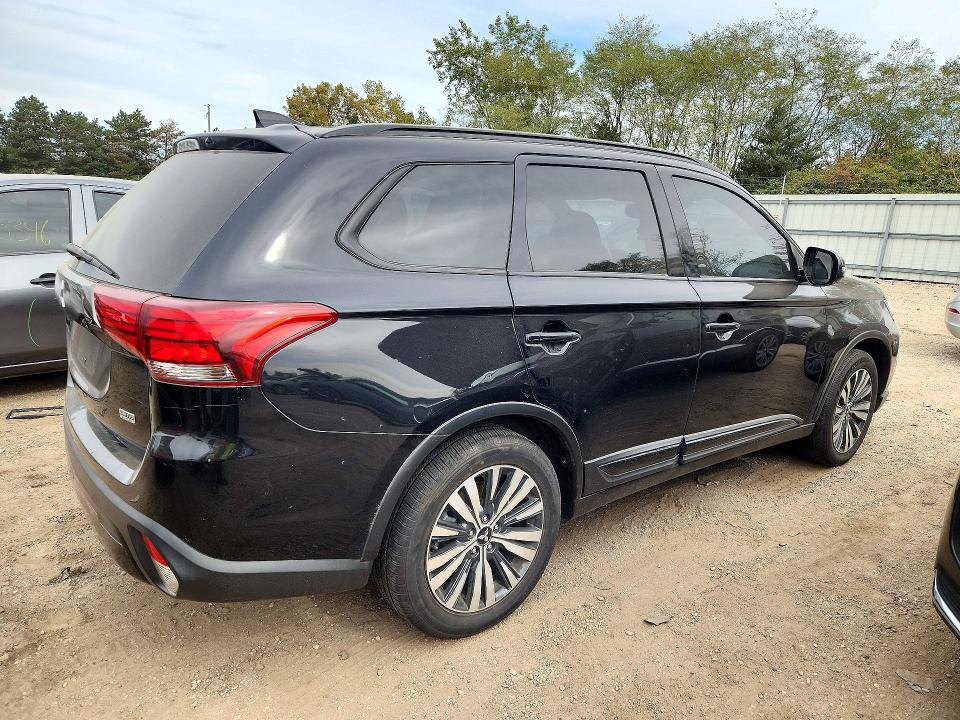 Снимка 3 от търг – 2020 MITSUBISHI OUTLANDER с VIN JA4AD3A33LZ028212