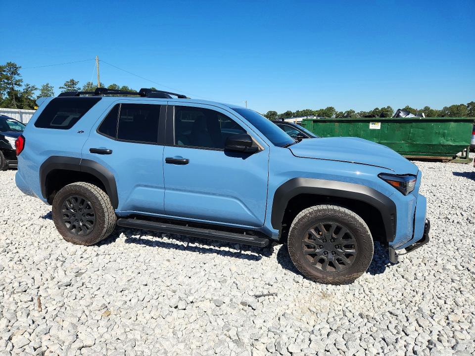 Снимка 4 от търг – 2026 TOYOTA 4RUNNER с VIN JTEVA5AR0T5011127