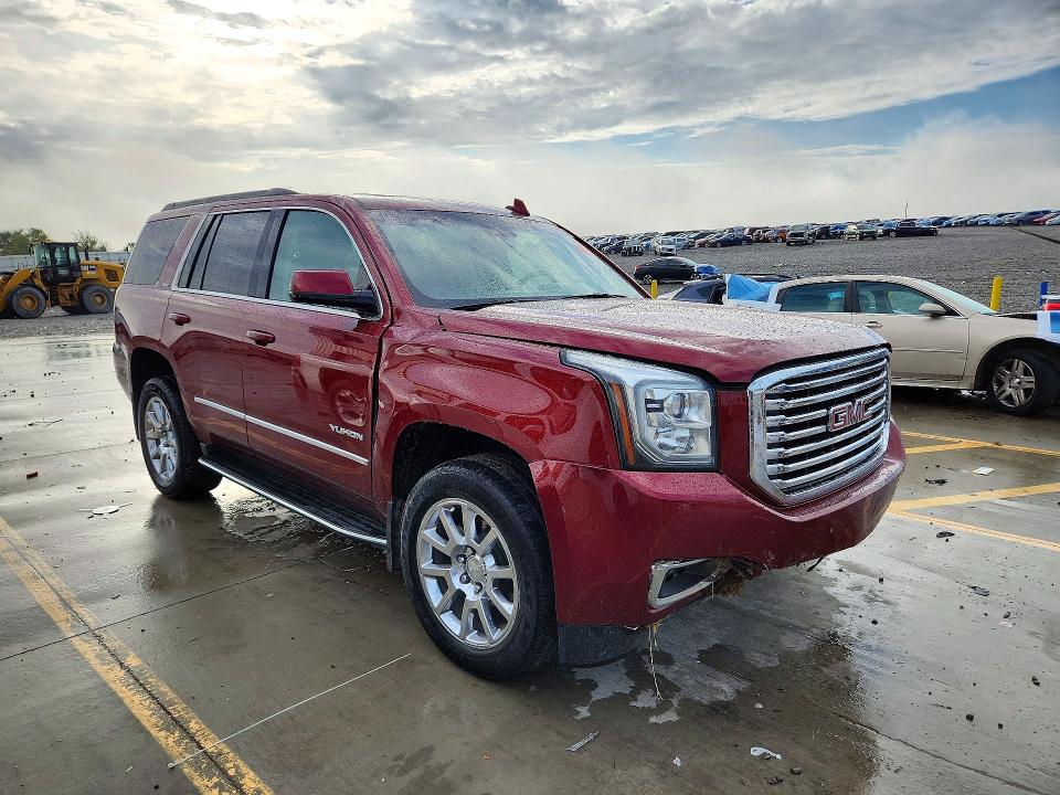Снимка 4 от търг – 2017 GMC YUKON с VIN 1GKS2BKC5HR122547
