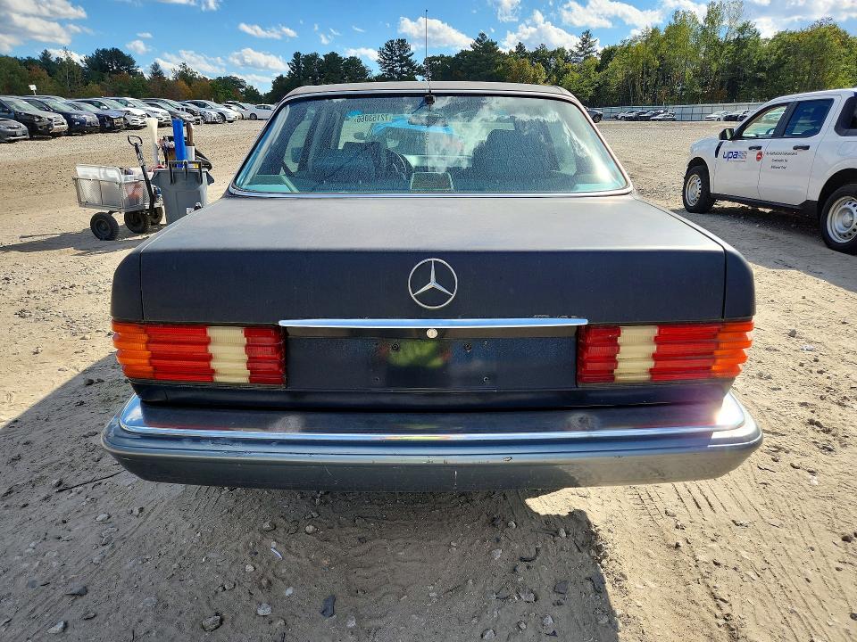 Photo 6 from auction – 1988 MERCEDES-BENZ 300 with VIN WDBCA25D6JA424472