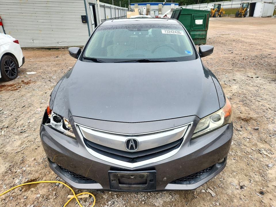 Снимка 5 от търг – 2013 ACURA ILX с VIN 19VDE1F73DE012176