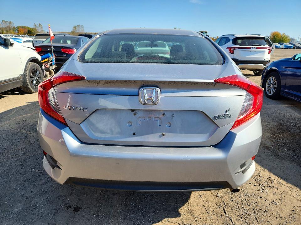 Снимка 6 от търг – 2017 HONDA CIVIC с VIN 2HGFC2F57HH009366