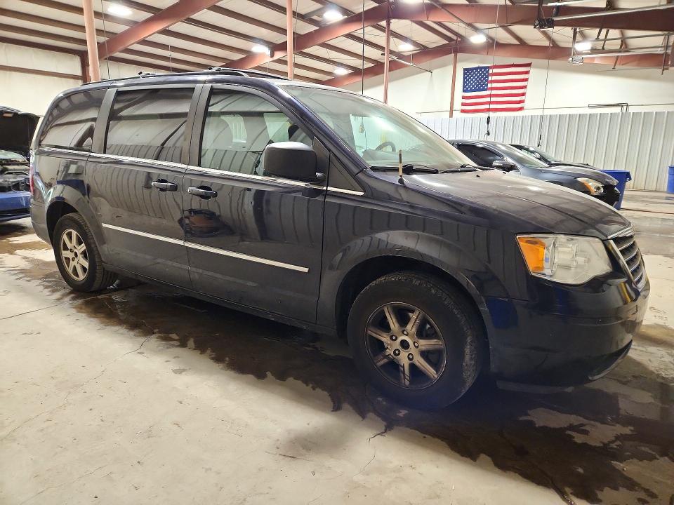 Снимка 4 от търг – 2010 CHRYSLER TOWN & COUNTRY с VIN 2A4RR8D10AR321312