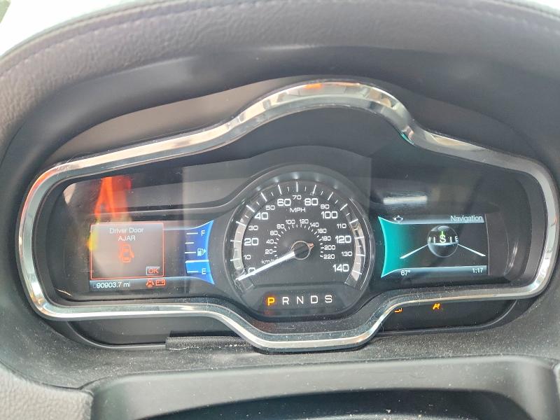 Снимка 9 от търг – 2015 LINCOLN MKT с VIN 2LMHJ5AT4FBL04784