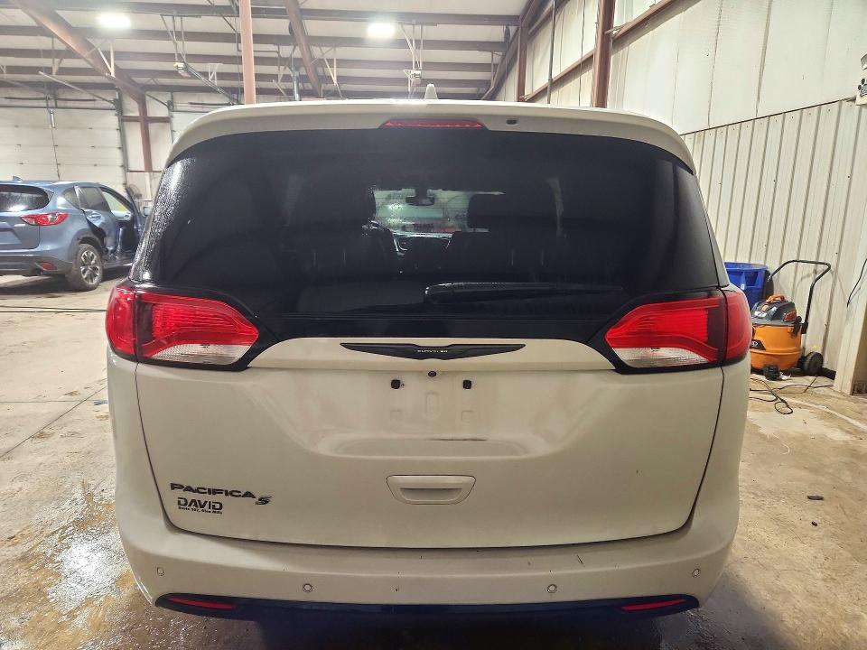 Zdjęcie 6 z aukcji – 2019 CHRYSLER PACIFICA z VIN 2C4RC1BG8KR610316