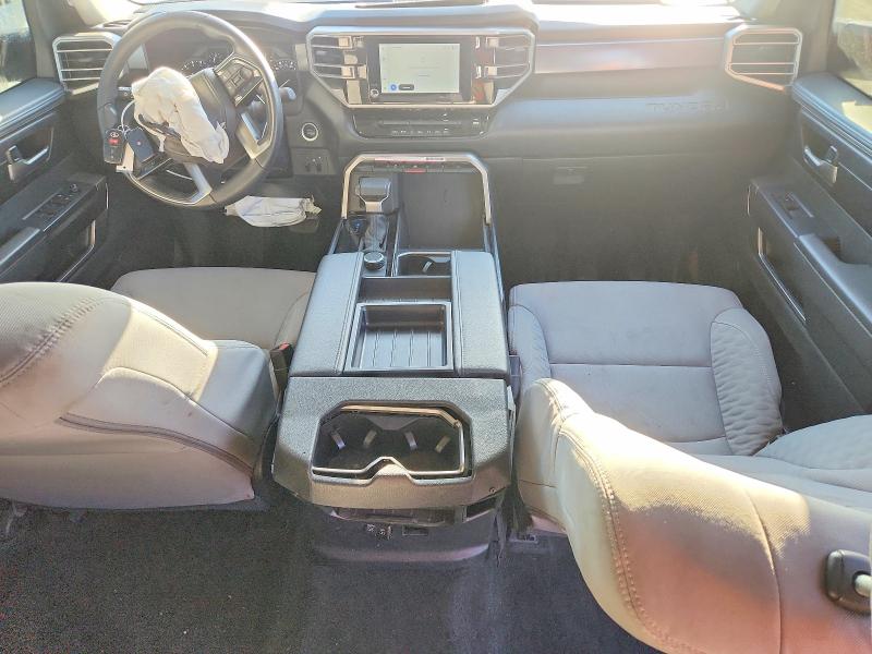 Photo 8 from auction – 2024 TOYOTA TUNDRA with VIN 5TFLA5DB5RX227336