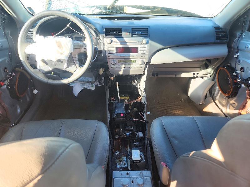 Снимка 8 от търг – 2011 TOYOTA CAMRY с VIN 4T1BF3EK7BU629717